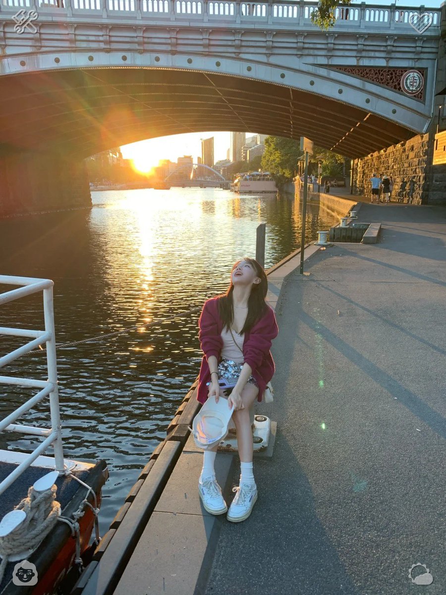 Isiyaku44's tweet photo. During their walks, puppies take in the outdoor sights alongside people, and their inquisitive adventures turn simple outings into something far more delightful and memorable. City strolls come alive as lamps begin to glow. https://t.co/KOdIharFcv