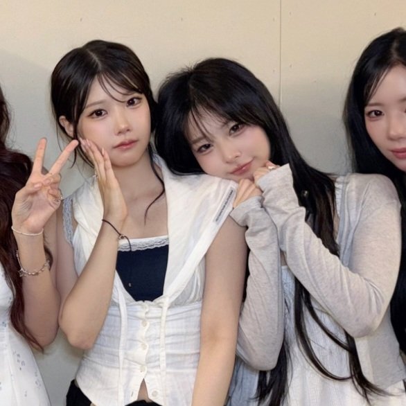9__320's tweet photo. 언니가조은선유 웅냥냥즈🐰🐹💗 https://t.co/XjToaNbfQV