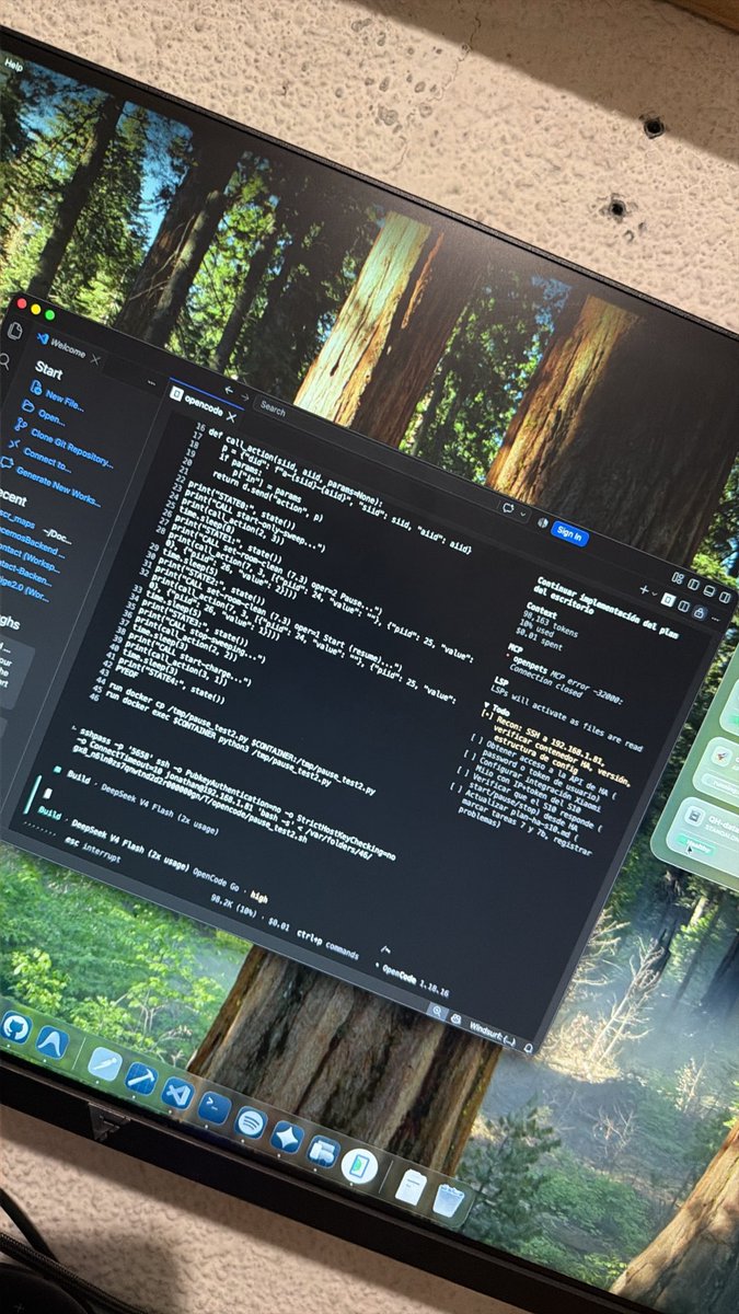 Jonciverka's tweet photo. Que hermoso es esto, ando implementando nuevas acciones para mi robot aspiradora y le pedí a Deepseek que me ayude con eso y las pruebas que ha hecho y todo va súper bien, maravilla #Deepseek @opencode https://t.co/CYkjqEdOz0