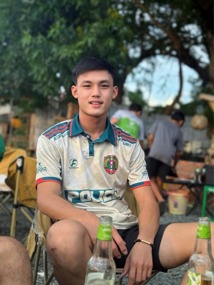 KongthongL's tweet photo. ຢ່າກເຫັ້ນຫລາຍກ່ວານິ່ກະທັກ https://t.co/ojviQX1LXd