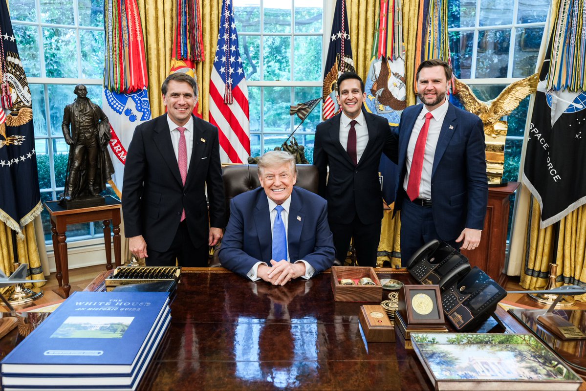 VetanKapoor's tweet photo. Congratulations to @AGToddBlanche for being sworn in as the 88th Attorney General of the United States.  It’s been an honor to work alongside you on the fight against fraudsters and violent criminals, and we all look forward to continuing that work! https://t.co/JTJWwQOekD