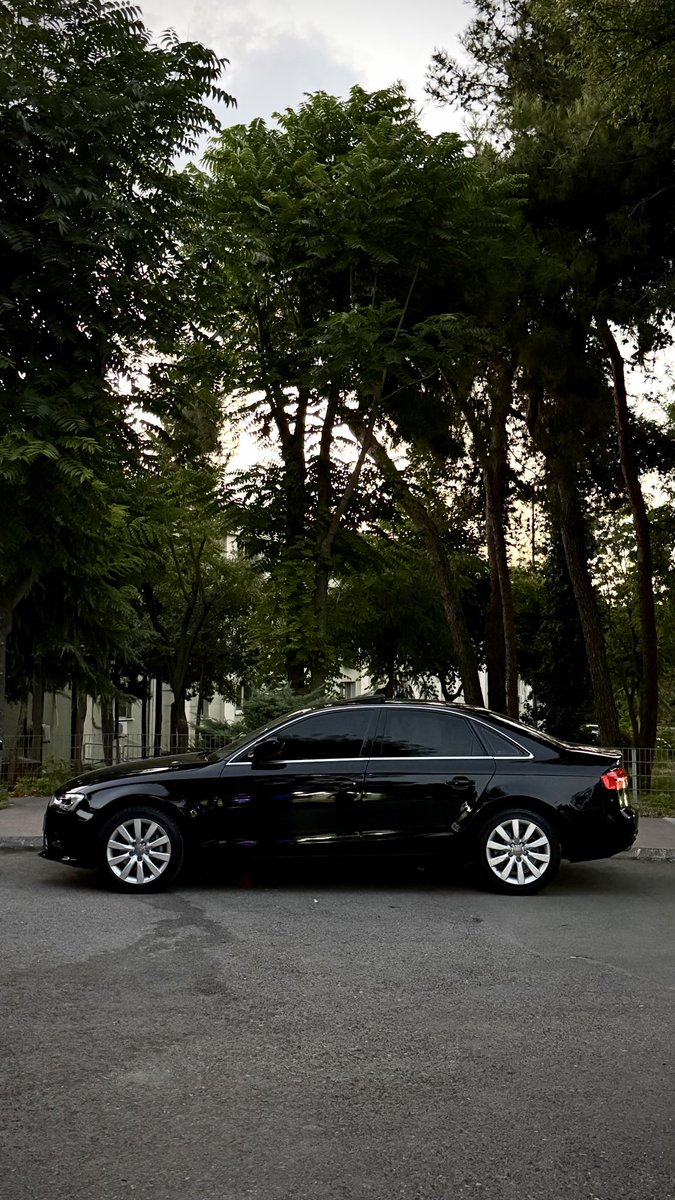 nihatcandgan's tweet photo. @yalcinarsan 2012 model, 383 bin km. 2.0 dizel CGL motor. Hala şıkır şıkır. Düzgün bakıyorum ve bu haliyle en az 15 sene daha rahatlıkla hizmet eder. https://t.co/T38M9iDspa