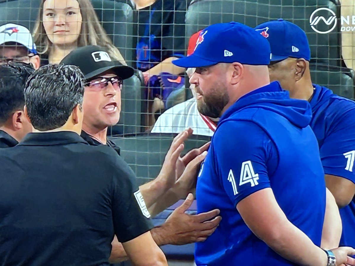 michaelFhurley's tweet photo. Somehow the umpires have pissed off BOTH John Schneider and Chad Tracy.

Credit to the umpires for finding a way. https://t.co/aaoMasGCG4