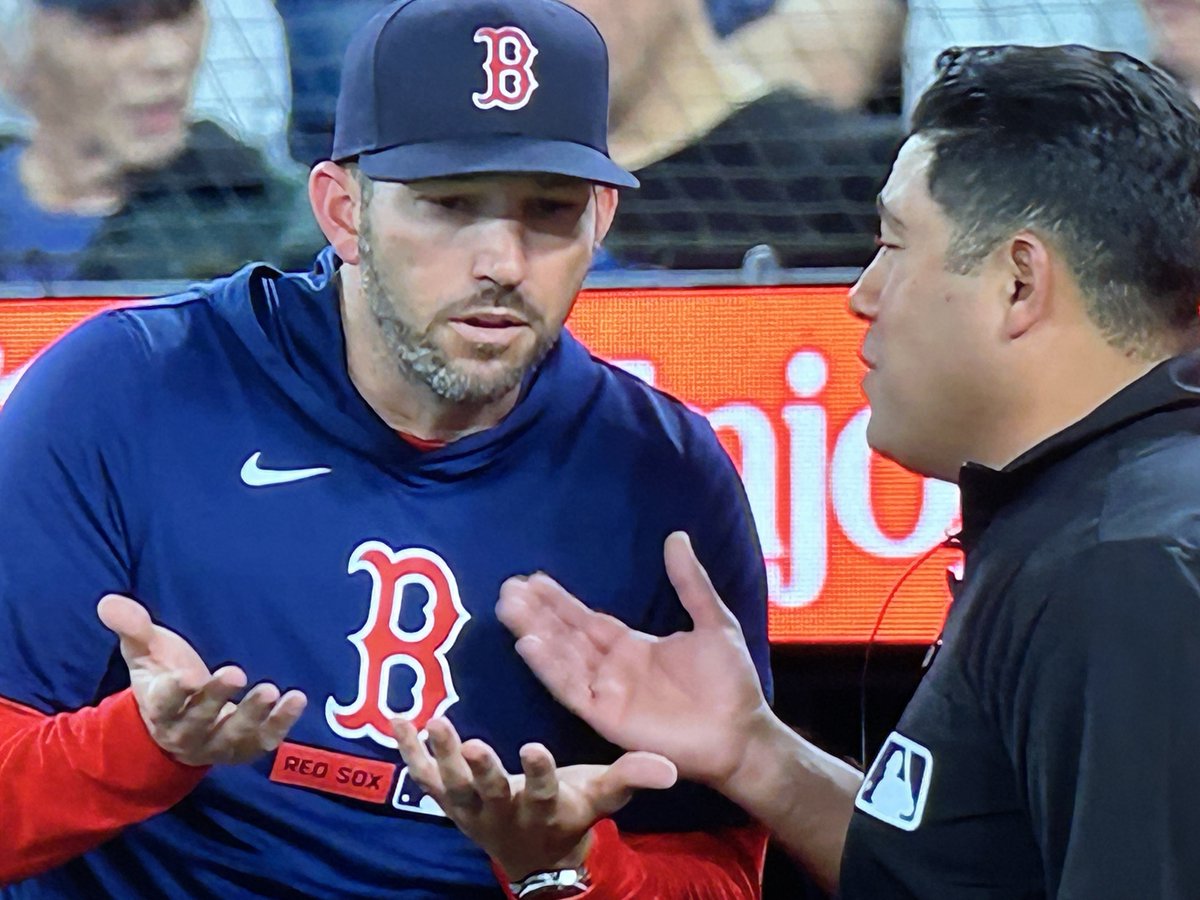 michaelFhurley's tweet photo. Somehow the umpires have pissed off BOTH John Schneider and Chad Tracy.

Credit to the umpires for finding a way. https://t.co/aaoMasGCG4