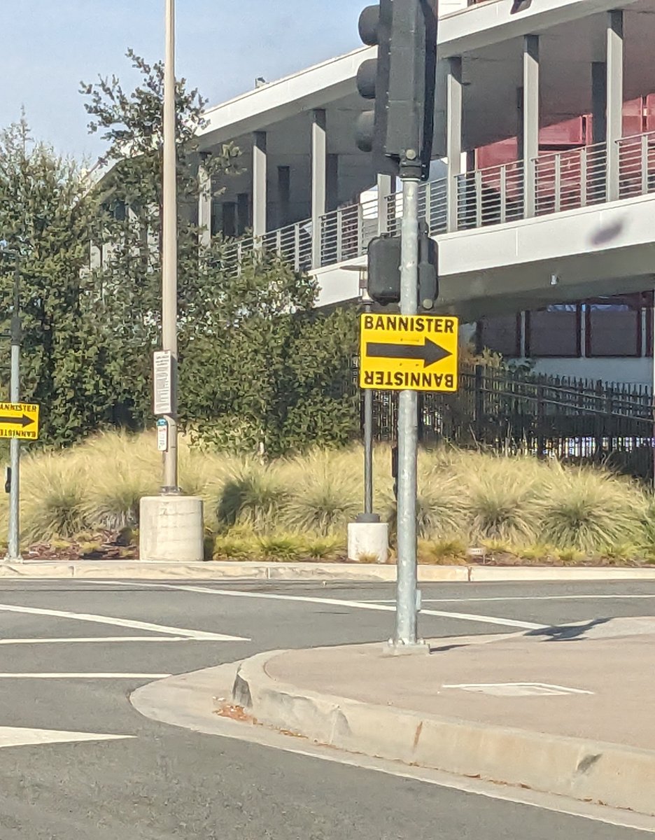 RichTPar's tweet photo. Filming is being done near Mt. San Antonio College too!
I saw a Disney production truck at the nearby Vons market earlier...
#SetLife https://t.co/Ee17Snw0cg