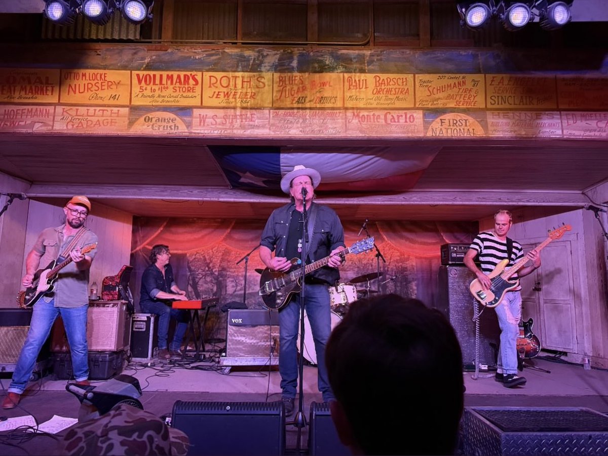 JackIngram's tweet photo. Gruene Hall never gets old! Thanks to everyone who came out Saturday! https://t.co/0klLgzJaVL