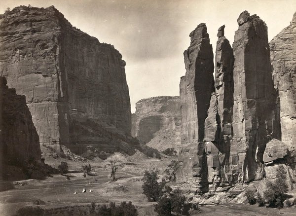 Dub__A's tweet photo. Photos of the American West by Timothy O’Sullivan during the geological surveys of the 40th Parallel and West of the 100th Meridian (1867-1872) https://t.co/erzEPAI50j