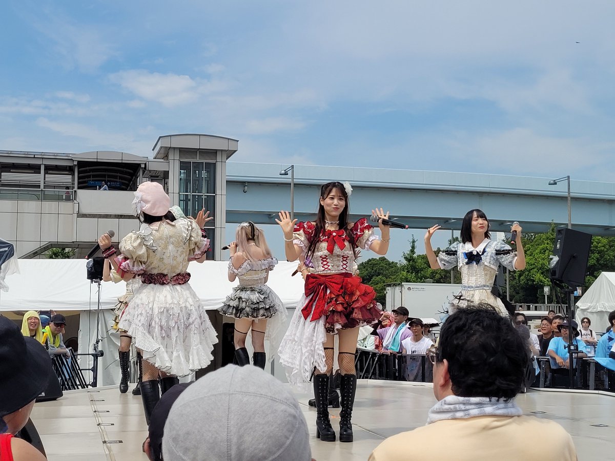 hychau17's tweet photo. 7/31(金)
TOKYO IDOL FESTIVAL 2026 (Day 1)
@ お台場・青海周辺エリア
#小松せな #RiNCENT #リンセント #TIF2026 https://t.co/7mhseOoiej