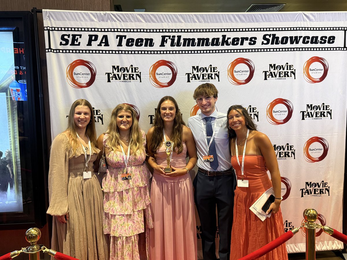 cchstoday's tweet photo. Best Picture!

What a night for the crew of The Rival!

We’re incredibly proud to announce that The Rival took home Best Picture at the SE Pennsylvania Teen Filmmakers Showcase, held at Movie Tavern in Easton. https://t.co/Bsw1aDORMW