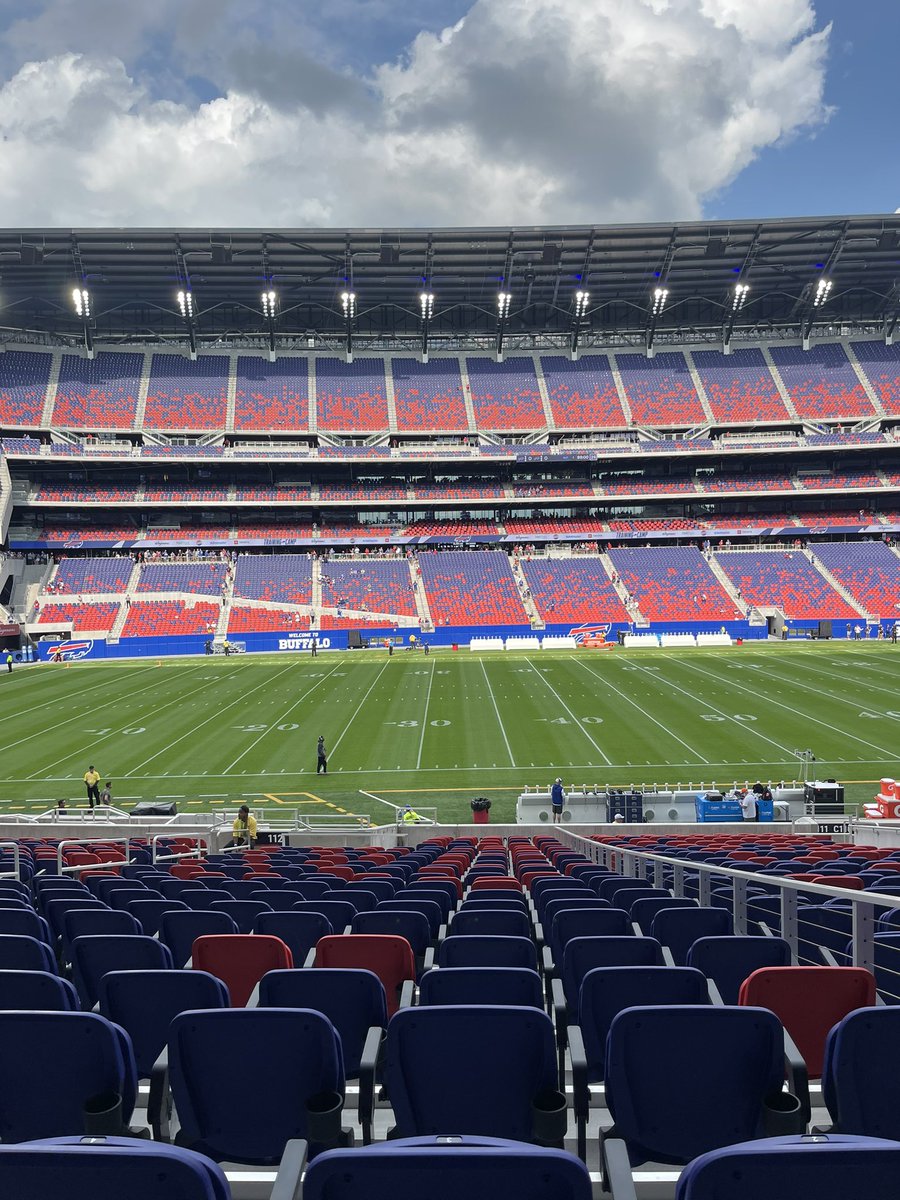 moonlightusa's tweet photo. The new stadium took my breath away. I can’t wait for Saturday’s preseason game! https://t.co/USQpwFBJKv