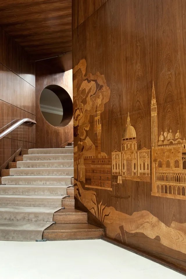 luusssso's tweet photo. I think about wood paneling in my dreams https://t.co/uyzkzsfHCg