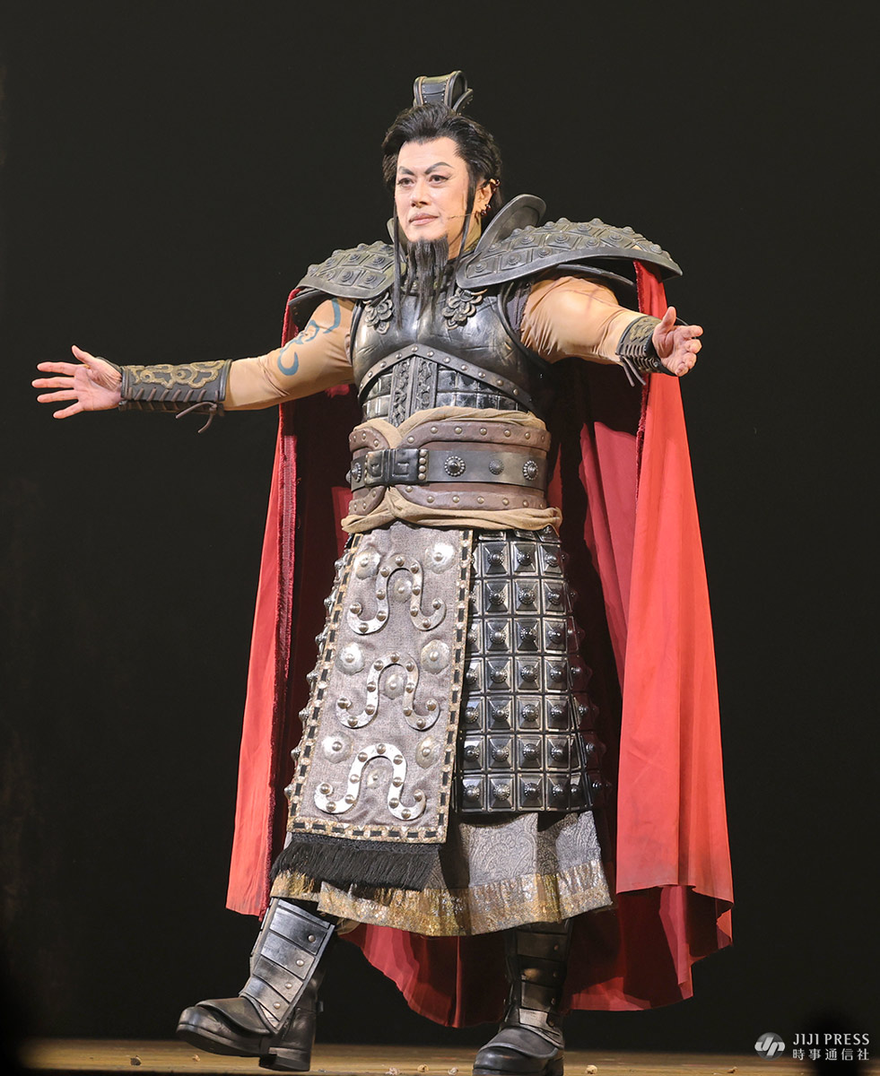 jijicom_ent's tweet photo. ✨山口祐一郎さん

初日を観劇した原泰久さんと話をしたとのことで、「いまだかつてなく、終演後、あんなに長く原作者の方とお話ししたことはありませんでした。そして一つ一つ本当にすてきな言葉を頂きました。今度、博多でご一緒にお食事など」と笑顔を見せました。

#山口祐一郎 #舞台キングダム2 https://t.co/VwFpEk00Pq