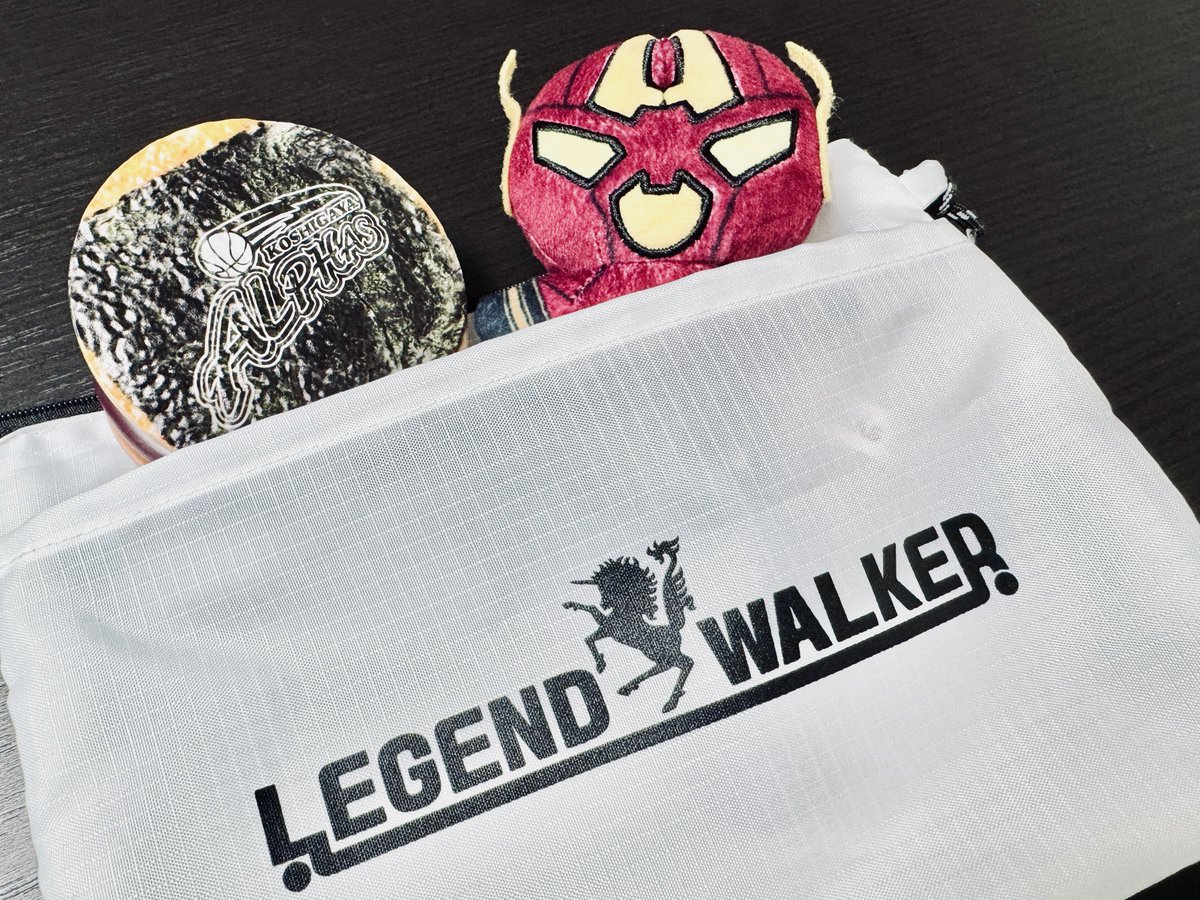LegendWalker_JP's tweet photo. 今日はいよいよ！

＃越谷アルファーズ 
2026-27シーズン
TIP-OFFイベント🏀

台風の予報が出ていますが、
現在の越谷駅付近は曇り☁️

ネギぽんぽんのぽんが、時折りふわっと揺れるくらいの風が吹いています💨

イベント終了〜みなさんの帰宅まで耐えれくれ〜〜〜(((>_<)人 https://t.co/zmmjoc35Xe