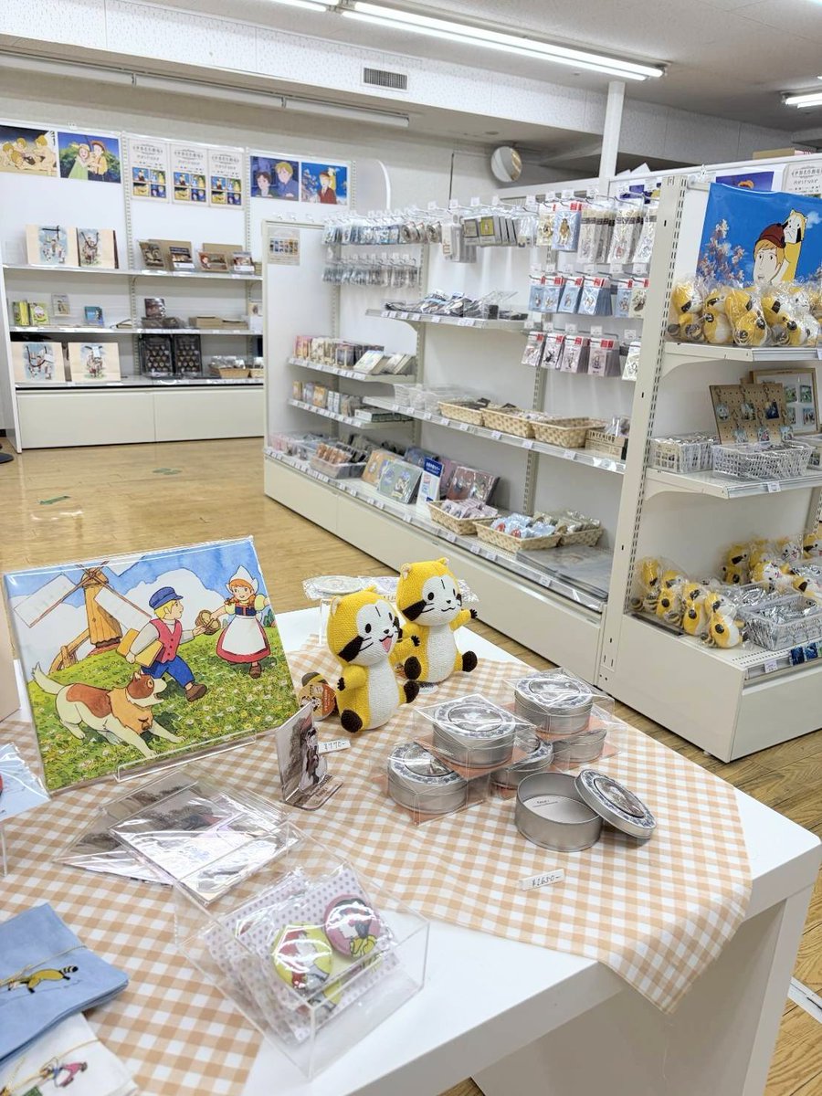 sekaimeisaku_jp's tweet photo. 📣世界名作劇場POP UP SHOPをジュンク堂書店 三宮店にて8/31（月）まで開催中🎶
税込2,000円以上お買上で「世界名作劇場オリジナルシオリ」を🎁
ぜひお立ち寄りください😊

📍場所：ジュンク堂書店 三宮店
📅期間：2026年8月31日（月）まで
🕒営業時間：10:00～21:00

https://t.co/aIwSEHuKHr https://t.co/NeZXvcPvoh