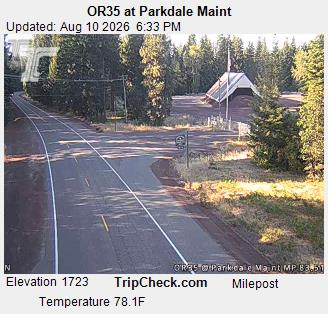 jeremyscottpdx's tweet photo. 🚦OPEN: Highway 35 has reopened between Highway 26 just east of Government Camp and Hood River after being closed due to the #GrasshopperFire. ODOT crews will continue monitor the situation. They warn drivers that smoke may impact visibility and conditions can change quickly. https://t.co/nkOV0lAVc8