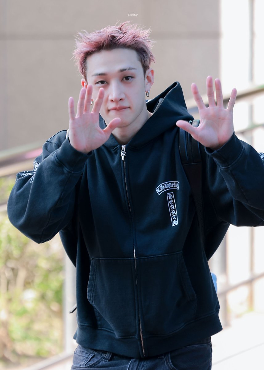 d3archan's tweet photo. 260807 뮤뱅 중퇴

봐도봐도 보고싶네 찬아

#방찬 #BangChan #バンチャン 
#StrayKids #스트레이키즈 https://t.co/AJkldljUjp
