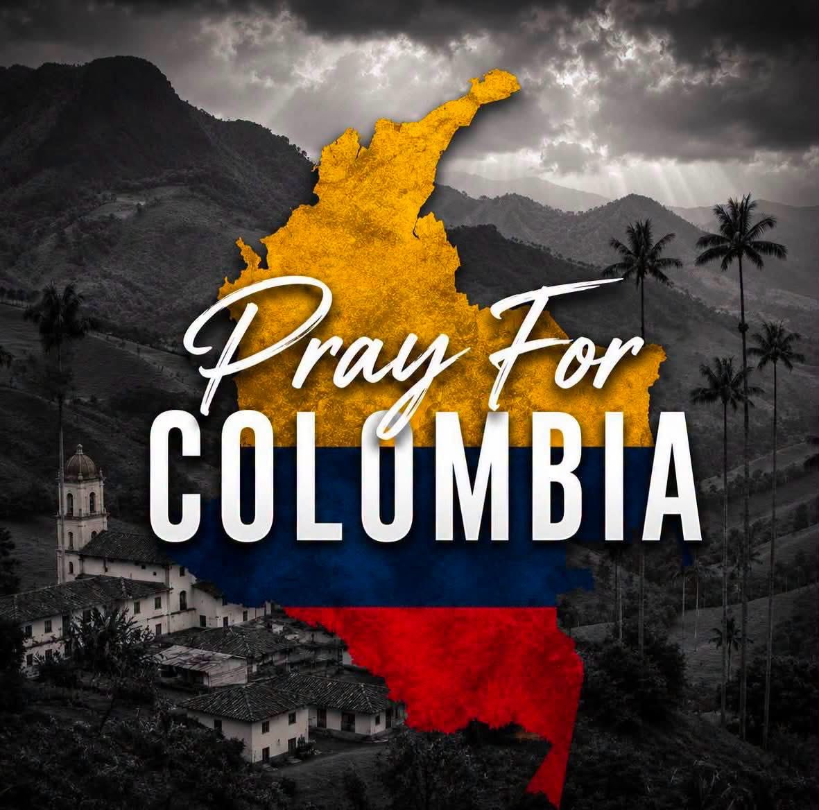 DavidERamirez's tweet photo. Pray church pray! #cogwm https://t.co/6npiKTQNka
