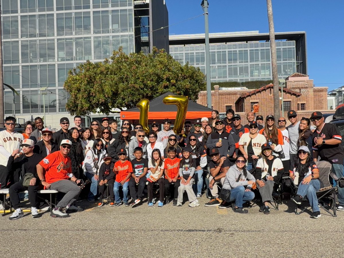 litosway31's tweet photo. @SFGiants Bring back tailgating Happy 17th Birthday Messiah @KNBR https://t.co/OOj0yXHEQ1