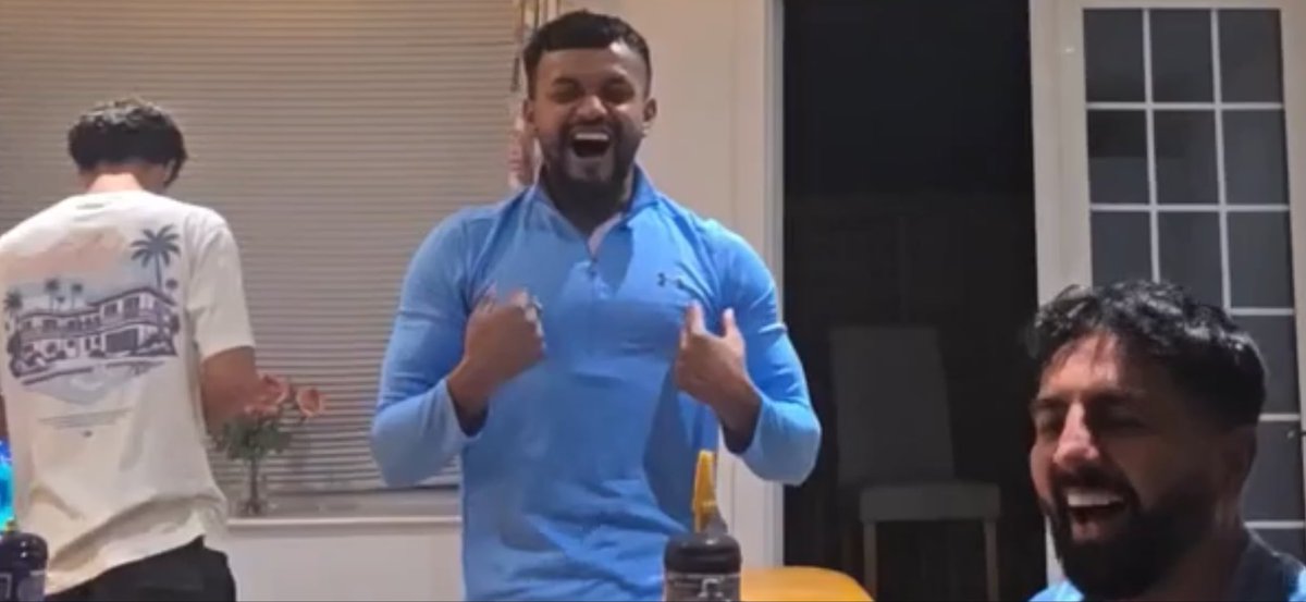 gryantosh's tweet photo. Sanjeet come far https://t.co/XrC5uMNZTi