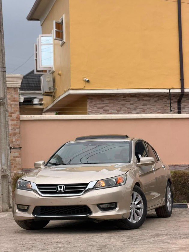 pairforgemotors's tweet photo. Registered
2013 Honda Accord
Less than a year used
2025 Entry
✅ Tokunbo Standard
Firstbody
Engine and Gear Perfect
AC Chilling Well
Absolutely Nothing to Fix
Thumbstart 
Sunroof

₦9.5M ONLY 🔥 
📍Ajah, Lagos https://t.co/3POUgbtLXz