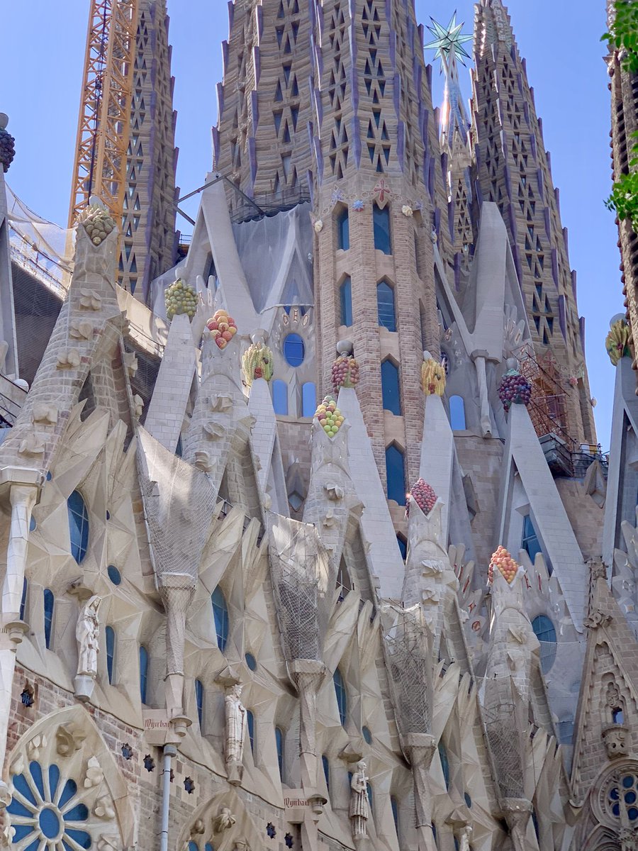 AbstractARTnath's tweet photo. This cathedral is so Impressive ! 🤩🤩😮
@inherin 
#결혼하는남자 #missinglove #TheMarryingMan #BL #yaoi #인혜린 https://t.co/CAnpGagN9t
