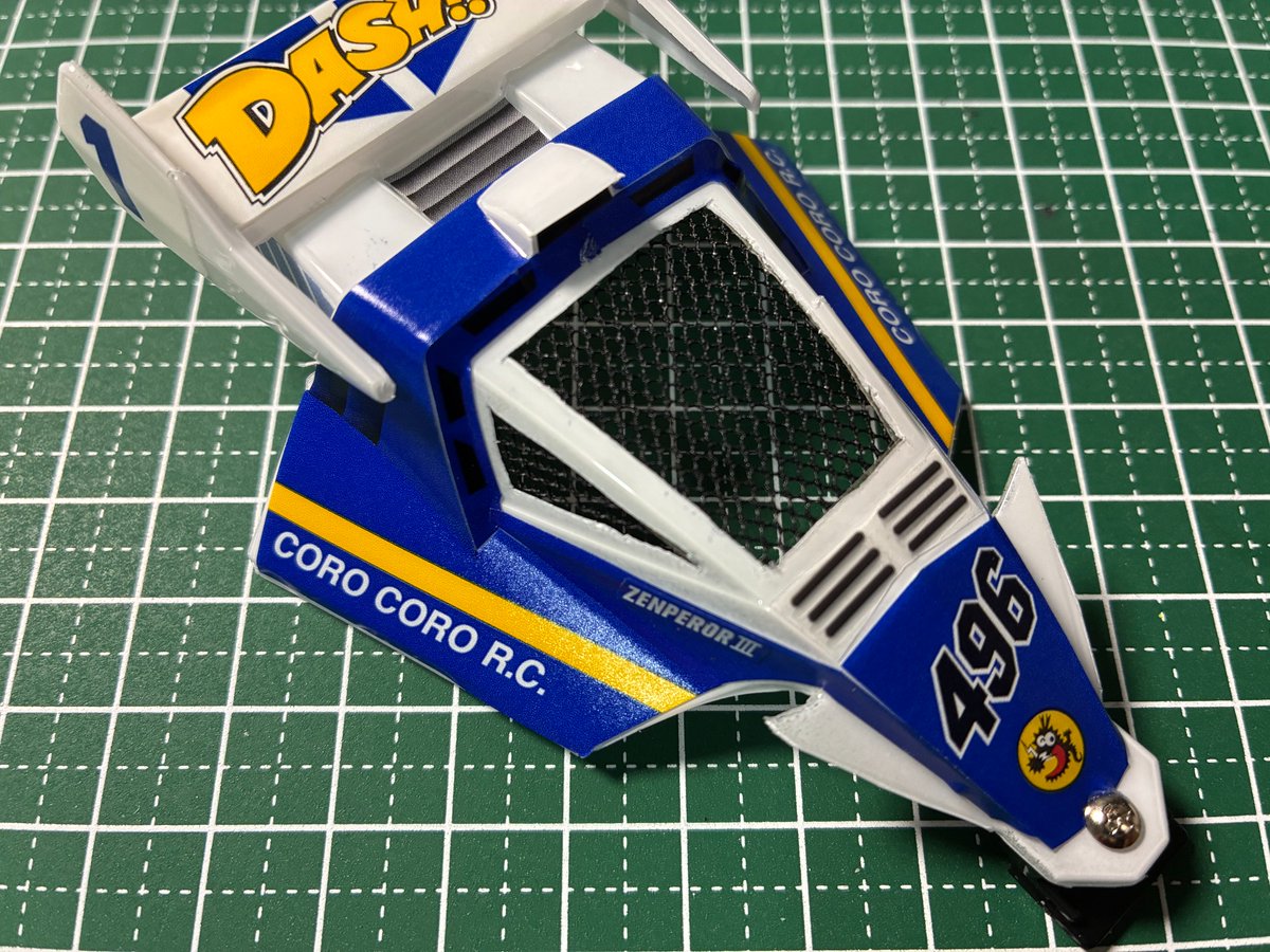 mini4wdblog's tweet photo. ゼンペラー3 ポリカボディスペシャル✨

✅レーサーミニ四駆のポリカボディは激レア
✅VZシャーシなので改造はしやすい
✅オフセットスーパーハードタイヤ付属

キャノピーの肉抜き＋スタイリングメッシュで、当時の改造スタイルも再現できます👍

#ミニ四駆 https://t.co/HBLaXRoln2