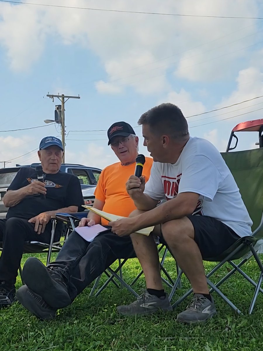 FremontHoF's tweet photo. Thank you, again, to Jac Haudenschild, Jon Stanbrough, Jim Linder, Mark Keegan and Larry Keegan, for attending this past Saturday's Johnny Auxter Day! https://t.co/uvsc7CApRu