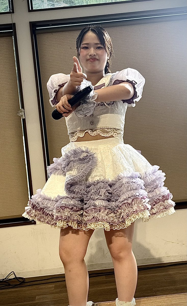 sano_twins's tweet photo. 8.9 末廣農場ステージ
メランポジューム ④
さくらちゃん

東京ドイツ村以来、２週間ぶりにライブ見られて感激！
今回もかわいかった〜😍
素晴らしい！
#メランポジューム
#白井さくら
#末廣農場 https://t.co/cZKAqQHBw3