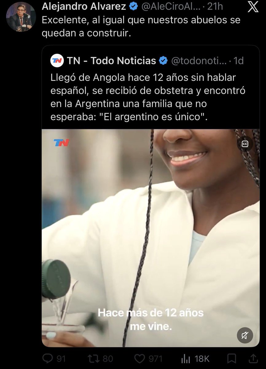 MiltonFriedom5's tweet photo. Compara a nuestros abuelos europeos que trajeron el teatro Colón, los museos de arte, el conocimiento de la civilización occidental con esta gente que trae la cultura de vivir en chozas de barro, formar pandillas, guetos, hacer macumbas, rituales umbandas y bailarle a la lluvia.  

Qué lindo saber que me tiene bloquado este chanta.