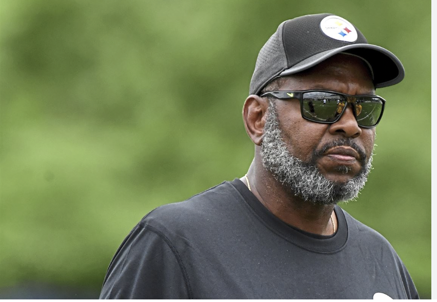 PittsburghSport's tweet photo. Remembering #Steelers WR Coach Darryl Drake, who passed away 7 years ago today from a heart attack while in #Steelers training camp.

Ray Sherman on Coach Darryl Drake:

"When Darryl passed away, he, I and James Daniels were all living in the same suite together. We used to all meet in the morning for breakfast and talk before our 8 am meetings.

Well, James and I were at breakfast talking and we were wondering where Darryl was. He should have been there by then. We called up to the room but there was no response, so we went up to the room. When we went in, James found him and told me Darryl wasn’t responding to him. He called the trainers and I went to tell Coach Tomlin. I told him Darryl wasn’t responding and he said “What?!” I told him again and he went up – the trainers were there trying to revive him and then the paramedics came, but they couldn’t revive him."