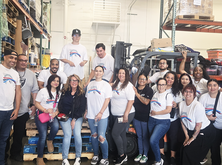 CarringtonCF's tweet photo. Giving back together 🤝 Recently, Carrington Associates volunteered at Recovery Road in Anaheim, providing food, clothing, and essential resources to those in need. Carrington Charitable Foundation is proud to support our local communities! https://t.co/f5i7ZjBDGe