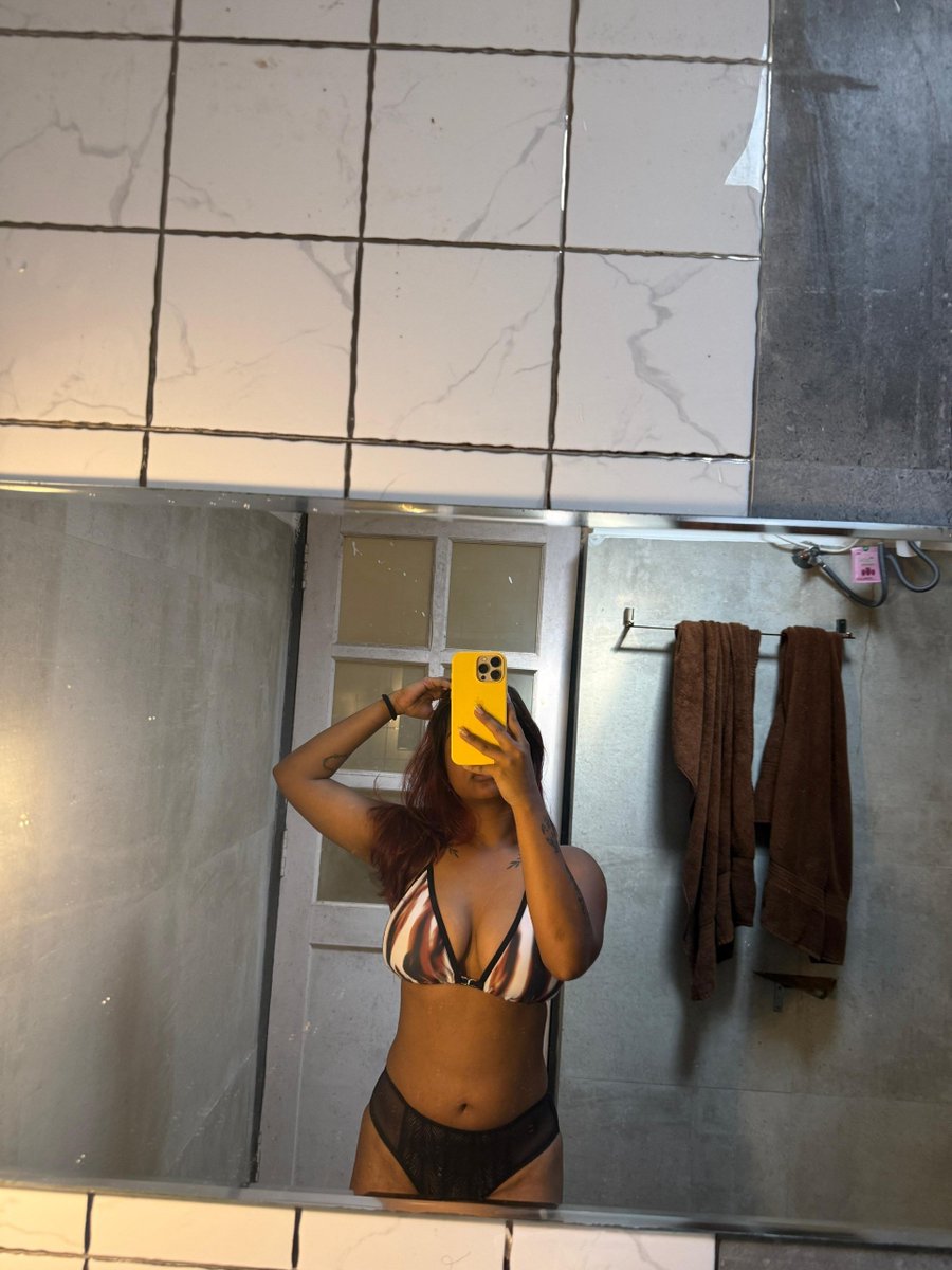 drainforMaddi's tweet photo. Kneel for me https://t.co/OOVVMkaUDb