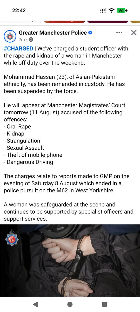 jonnyevans870's tweet photo. @TRobinsonNewEra  @LozzaFox  @KTHopkins Trainee GMP Officer 🤔 https://t.co/3ZhZS6ich3