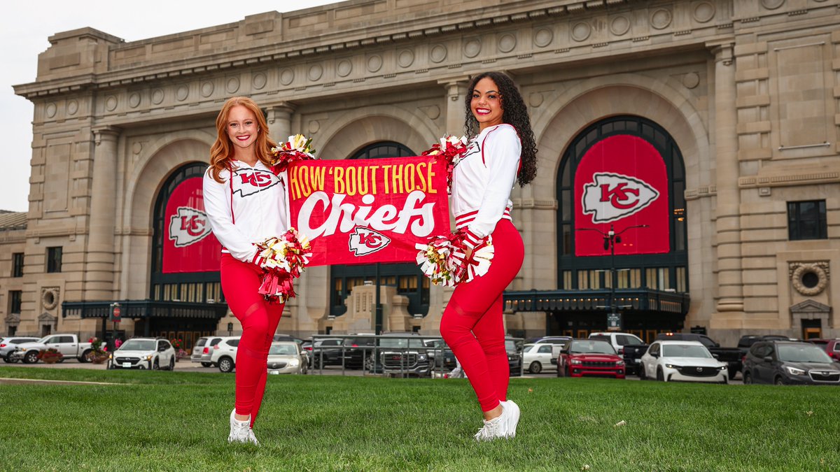 Chiefs's tweet photo. Red Thursday is one month away! https://t.co/6CK39Yk0yo