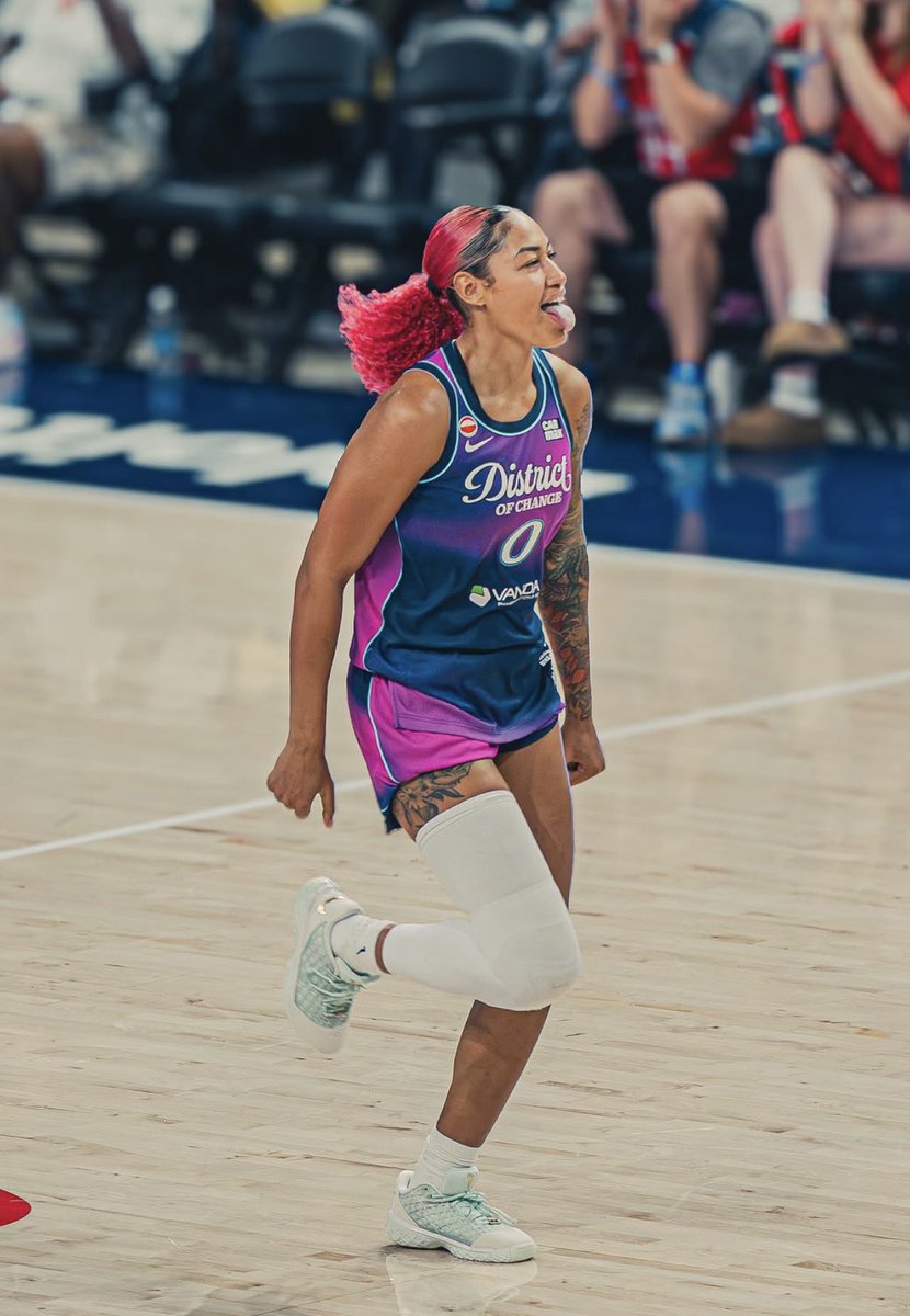 MysticsNews's tweet photo. Shakira Austin since the All Stars were announced:

21.2 PPG
10.3 RPG
2.4 APG
1.4 BPG
52.5% FG
9-2 W-L

The revenge tour🔥🔥

She’s making an All-WNBA push now. https://t.co/u5b5pimFmC