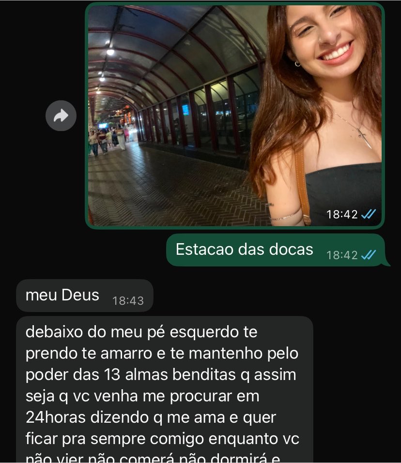 clateara's tweet photo. menina besta https://t.co/Tc4uLr43Fg