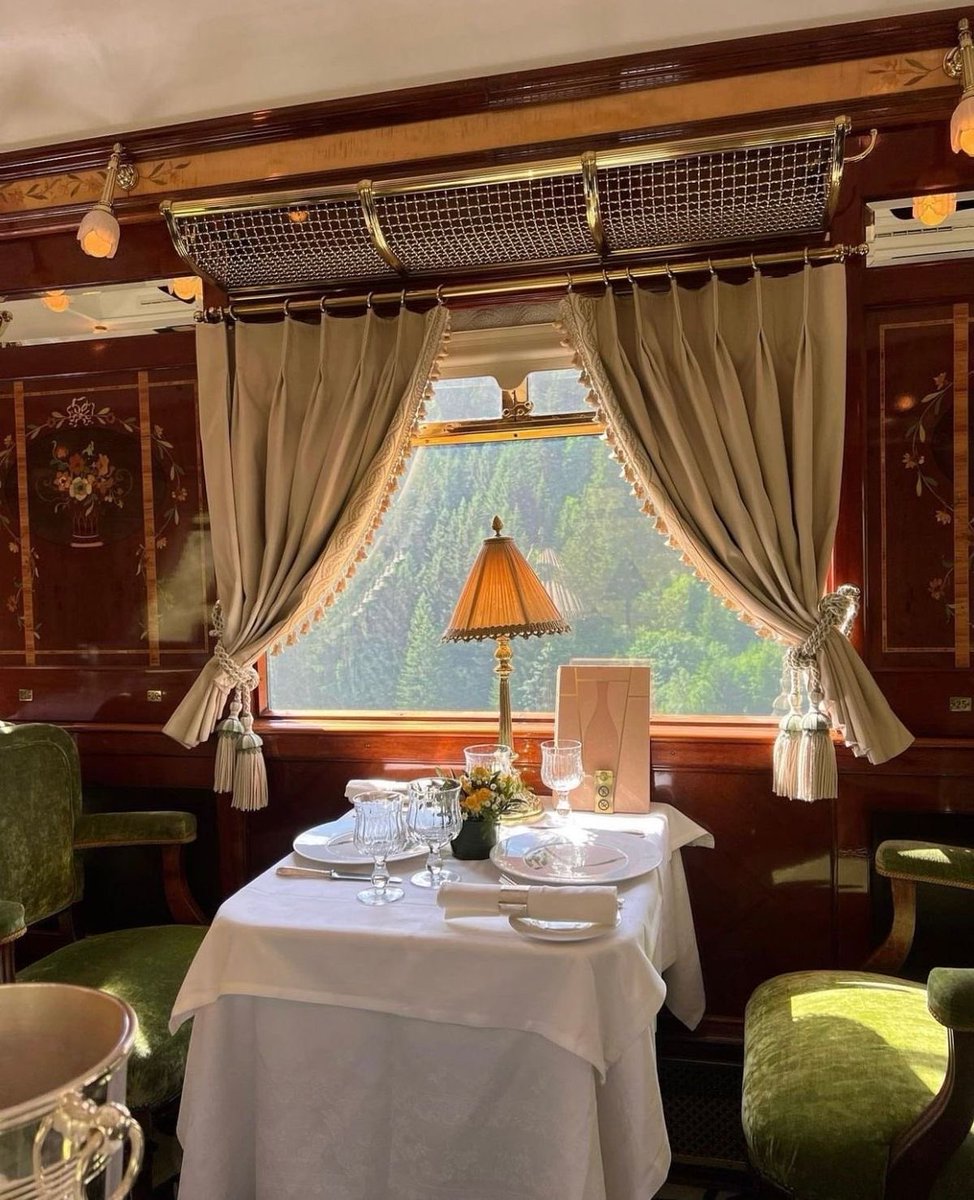 THPOSTCARD's tweet photo. ⠀⠀ ⠀⠀ 🚂 ៸៸ 𝐓𝐑𝐀𝐕𝐄𝐋 𝐀𝐋𝐄𝐑𝐓

Os trαnsfers pαrα α estαçα̃o de trem jά estα̃o dısponı́veıs. Orgαnızem seus pertences e se dırıjαm αo ponto de embαrque.

PARTIDA DO TREM: 19h30
CHEGADA PREVISTA NA COSTA: 22h00

Por fαvor, estejαm prontos com αntecedêncıα. https://t.co/C4wmWS83vZ