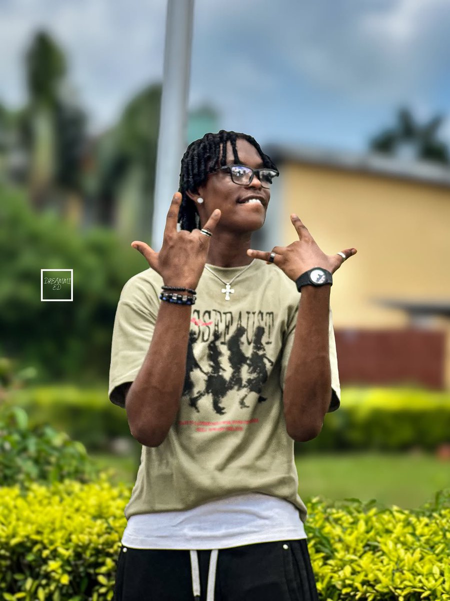 dreammi_ed's tweet photo. Swaggo! 💙💚 📸
#mobilephotography #dreammi #explore
| Olamide | Rashford | Funke Akindele https://t.co/VfiU7xuMUS