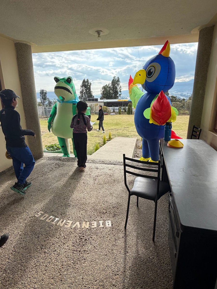 SantiagoPartner's tweet photo. One Day Update from the Santiago Children’s Home!  

School’s out &amp; the kids are soaking up vacation — filled with fun, recreation, and plenty of laughter.

Read more here: 

#SantiagoPartnership #EcuadorMission #OneDay #ChildrensHome #VacationFun #KidsRecreation #YouthActivities https://t.co/AtAPTCy4O1
