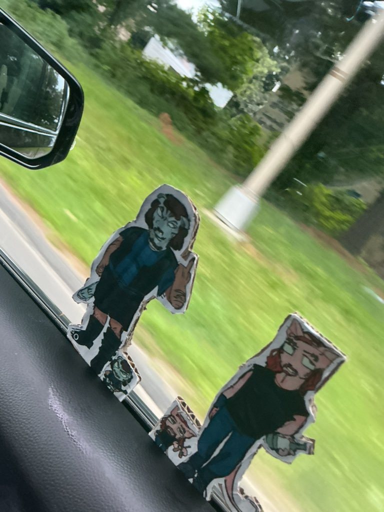 MagicEarzzz00's tweet photo. // Bringing @pl4netp1ss3er and @hz_p01 to vacation bible school, Murderface almost flew out the window while making this post😭 https://t.co/UJICIwz17V