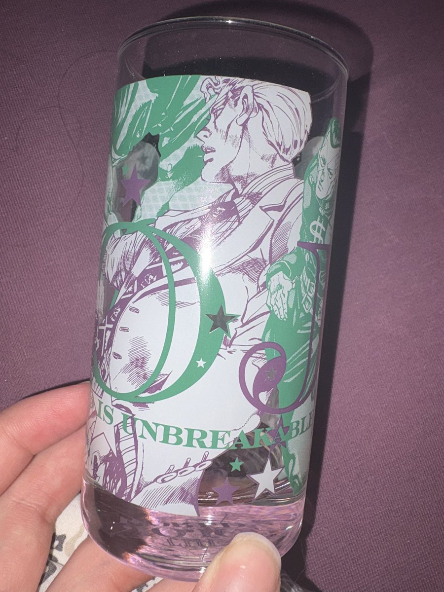 juno_was_late's tweet photo. whats the appropriate beverage to drink out of this part 4 (kira side) glass? https://t.co/9ziEfat9ha