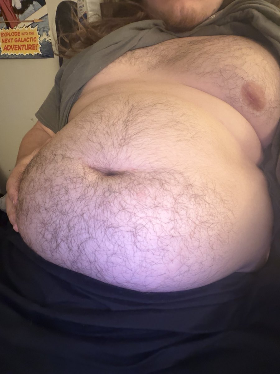 Gluttonedout's tweet photo. Im the biggest bird https://t.co/LT7qpOaeWJ