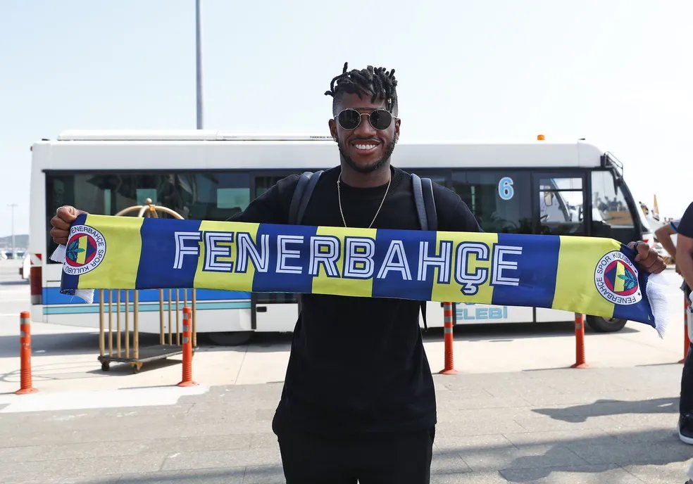 galo_infos's tweet photo. ⚠️ | Fred acertou nesta segunda-feira (10) sua vinda para o Galo. 

A partida desta terça-feira (11) será a última do volante pelo Fenerbahçe. O jogador já organiza sua mudança da Turquia para Belo Horizonte.

🗞️ @sitenoataque | @rafacyrne | @lucascbretas https://t.co/qrWvsYigv0
