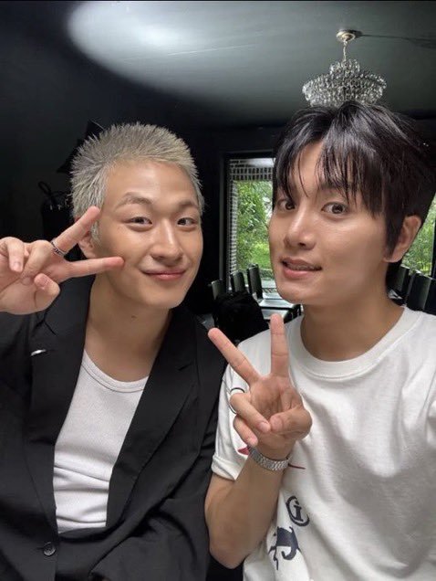 bee31421's tweet photo. @Devaster377 도윤배우가 멤버십 라방때 밤톨머리로 찾아와서 그때부터 감자라고 불렀어요ㅋㅋㅋ https://t.co/AglZZCwIE1