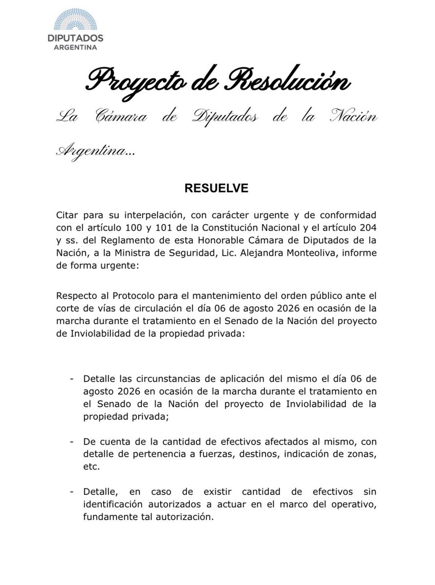 ceciliamoreauok's tweet photo. ‼️La ministra Monteoliva debe dar explicaciones en el Congreso por la represión brutal del jueves en la marcha contra la ley de Inviolabilidad de Propiedad Privada. 

-¿Por qué personas de civil dispararon contra los manifestantes?

-¿Cuántos efectivos participaron del operativo, y qué costo tuvo?

-¿Fueron autorizados a participar sin identificación? Si es así, cuántos?

-¿Qué tipo de armas y elementos antidisturbios se utilizaron? ¿Qué cantidad? ¿Y bajo qué justificación?

Por eso, presentamos un proyecto para que sea interpelada y precise las decisiones que tomó.