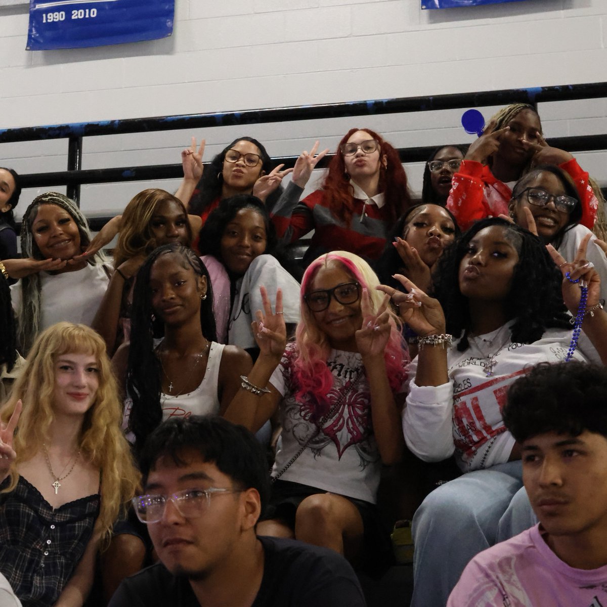 RBHS_Lions's tweet photo. Back to School Pep Rally energy was UNMATCHED 🦁💙 Our Lions showed up and showed out to kick off the new school year right. Thank you to everyone who brought the noise! 🎉 Here's to another great year, RBHS — #EveryVoice #EveryDream #EveryDay #WeAreLions #BackToSchool https://t.co/pWprl1Or7k
