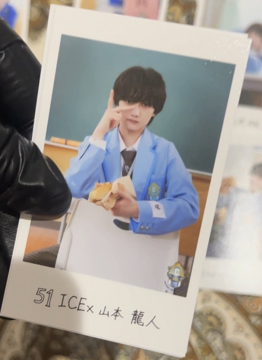 Apixg4's tweet photo. @zzz_2728 検索より失礼致します。
当方こちらの山本所持しております。
山中右との交換は可能でしょうか？郵送でも17日手渡しでも時間によっては可能です。ご検討よろしくお願いいたします。 https://t.co/gK1CLDqFZD