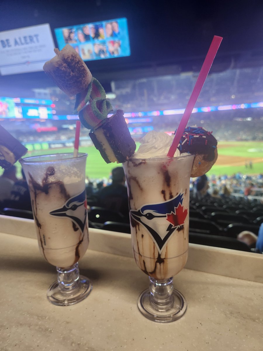 Kathi072's tweet photo. Thanks @LaurieWulfand for the recommendation. Dinner of champions tonight 
@BlueJays https://t.co/ksaw0aJH7P