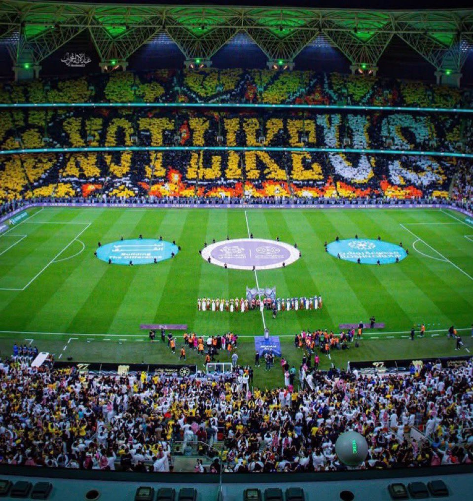 aawada9's tweet photo. #IttihadDeservesBetter 

وحده هذا المدرج… كلما ابتعد الاتحاد عن القمة، أعاده إليها. 🟡⚫️ https://t.co/JsymlQJ9Bs