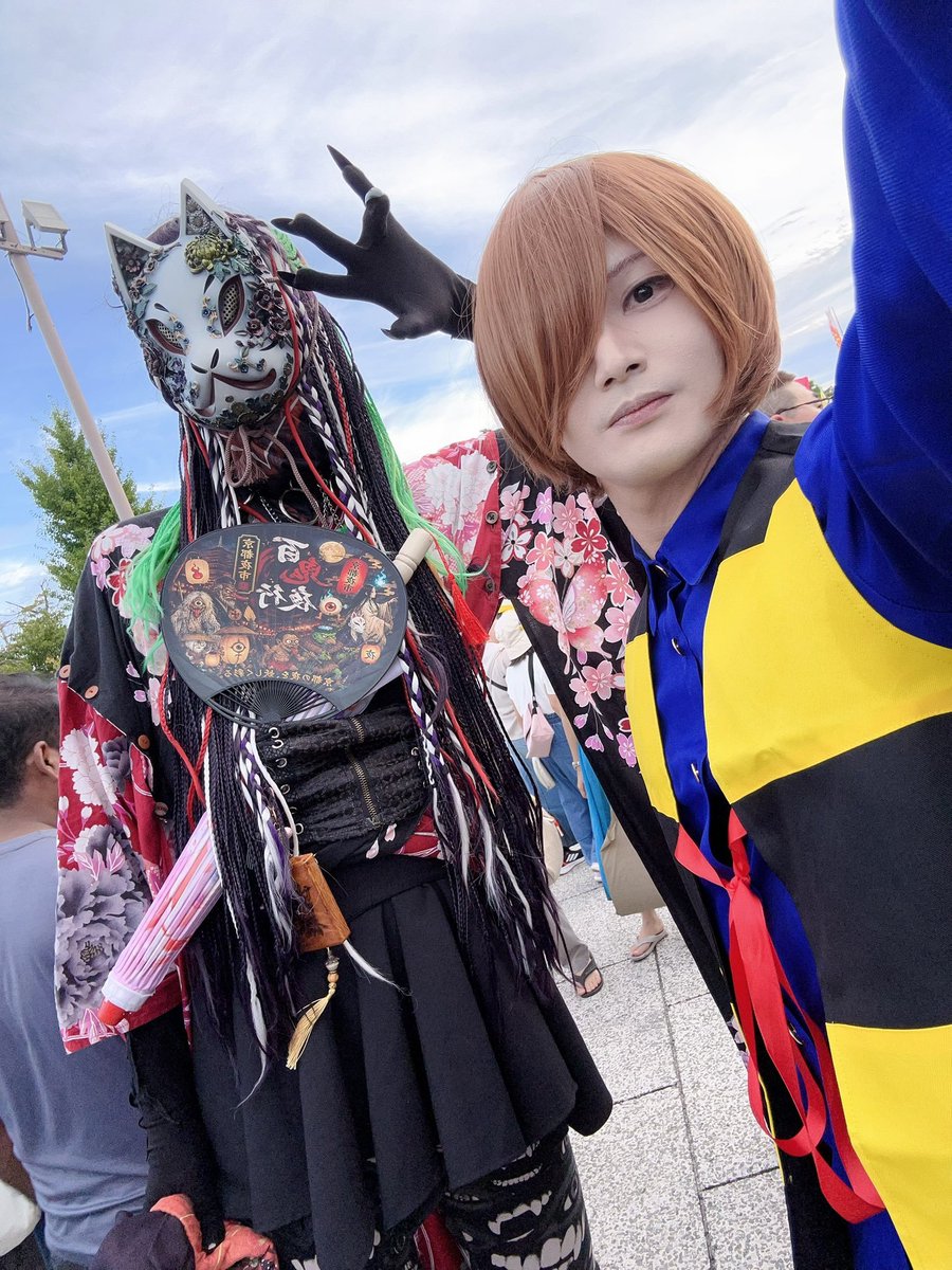 HANGRYcatPUNK's tweet photo. 京都夜市で一般の方々のXフォロワ〜数が1日50超え増えてた。九条零狐の検索ワードも一気に増えていたようでもあるめっちゃ嬉しいです😺ありがとうね〜😺💦

後🎆花火大会の有料観覧席💰️
九条狐と御一緒・狐の同行レンタル
人間様と一緒に行けるなんて・・とても嬉しいで〜す💦楽しみしてます🦊👍️ https://t.co/ZxyA81m9eM